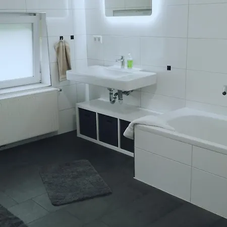 Daire Sleep Well - Tempur Beds- Neu - Lage - Free Parking - Wifi