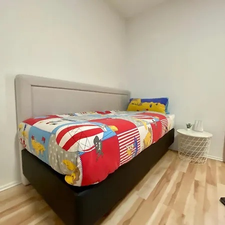 Sleep Well - Tempur Beds- Neu - Lage - Free Parking - Wifi