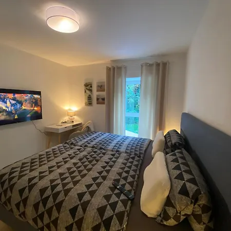 Daire Sleep Well - Tempur Beds- Neu - Lage - Free Parking - Wifi Detmold