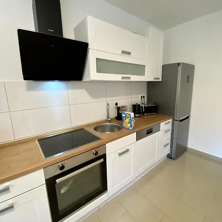 Sleep Well - Tempur Beds- Neu - Lage - Free Parking - Wifi Detmold