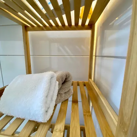 Sleep Well - Tempur Beds- Neu - Lage - Free Parking - Wifi * Detmold