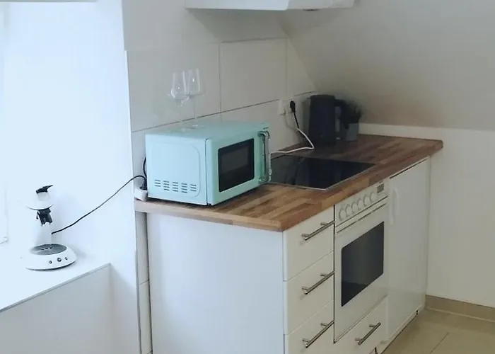 Sleep Well - Tempur Beds- Neu - Lage - Free Parking - Wifi * Detmold