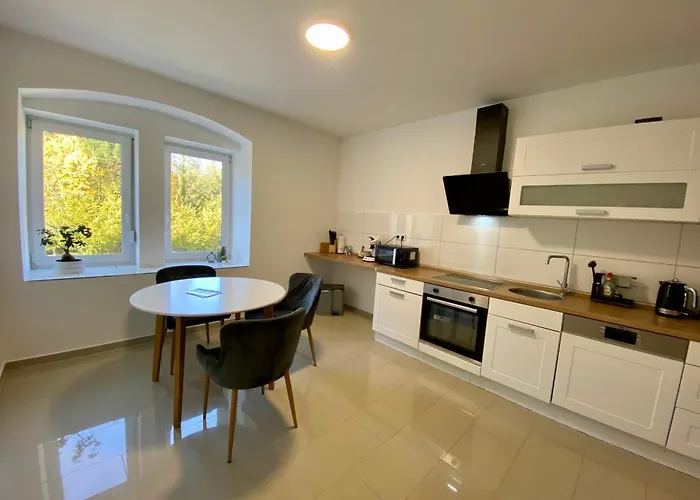 Sleep Well - Tempur Beds- Neu - Lage - Free Parking - Wifi *