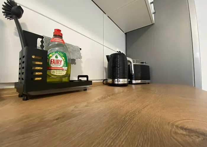 Sleep Well - Tempur Beds- Neu - Lage - Free Parking - Wifi