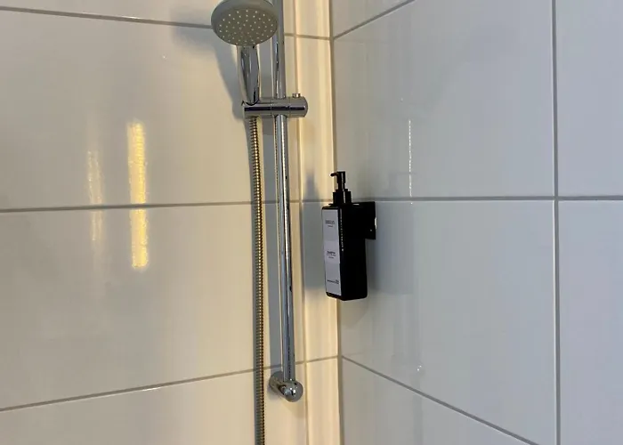 Sleep Well - Tempur Beds- Neu - Lage - Free Parking - Wifi Appartement